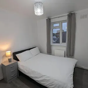  Apartment 3 Bedroom Sleeps 8 United Kingdom